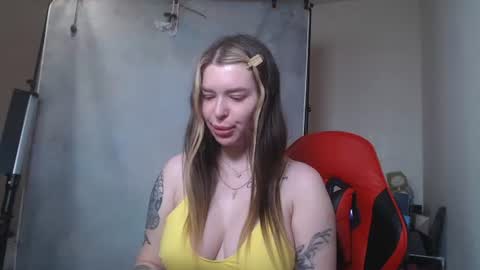Snapshot of maryh0tlove chatting on July 2026 10:28:01 AM maryh0tlove online show from July 2026 10:28:01 AM