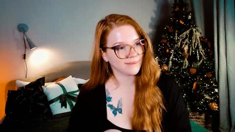 Snapshot of marykeysss chatting on December 2024 06:59:02 PM Bun online show from December 2024 06:59:02 PM