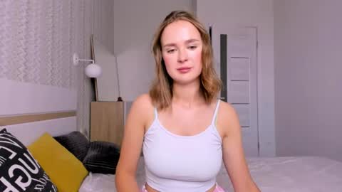 Snapshot of marylee_21 chatting on July 2026 07:41:02 AM Mari online show from July 2026 07:41:02 AM