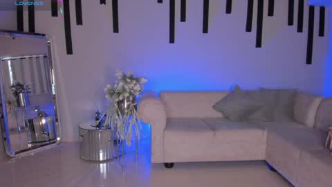  Mary  online show from January 2025 05:38:01 PM