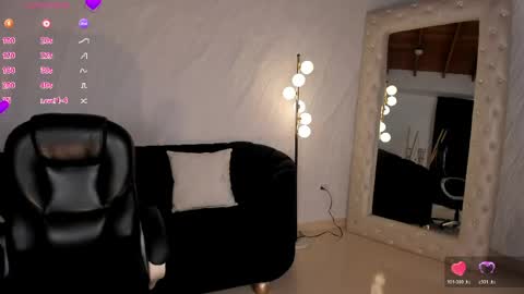 Snapshot of marylewis_ chatting on April 2026 12:25:02 PM Mary online show from April 2026 12:25:02 PM