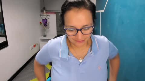 Marylin online show from December 2024 10:52:02 PM