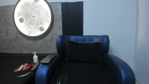 mary online show from May 2026 07:34:02 PM