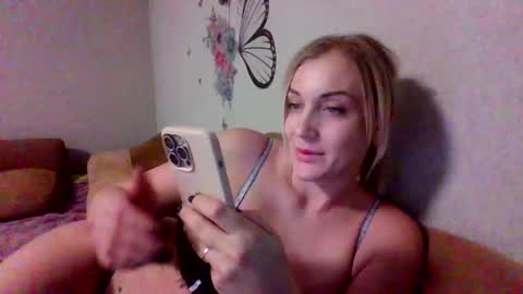 Snapshot of maryyemm chatting on January 2025 02:57:01 PM maryyemm online show from January 2025 02:57:01 PM