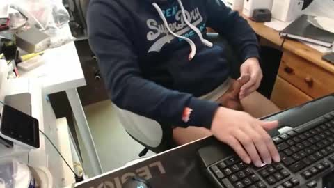 marzhello online show from December 2025 11:41:02 AM