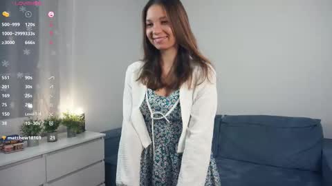 Sunny online show from December 2025 08:04:01 PM