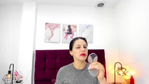 MashaPink online show from September 2025 12:40:01 PM