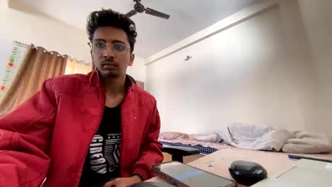 Mask Boy online show from December 2024 05:17:01 AM