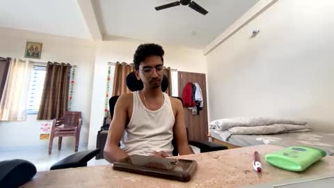 Mask Boy online show from January 2025 10:08:02 AM