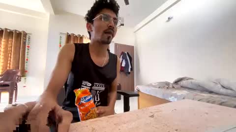 Mask Boy online show from February 2025 04:14:02 AM