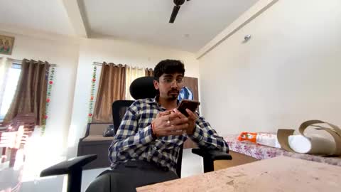 Mask Boy online show from February 2025 10:56:02 AM