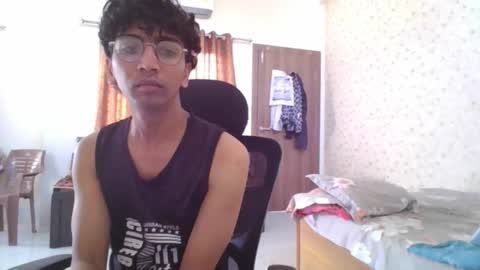 Mask Boy online show from October 2025 03:07:02 AM