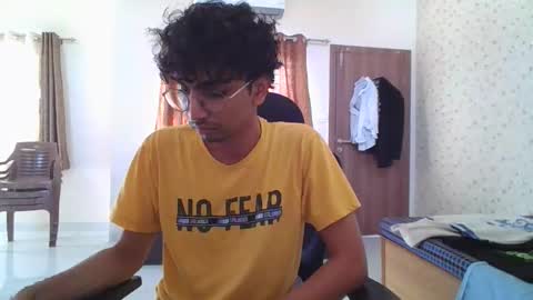 Mask Boy online show from October 2025 04:02:01 AM