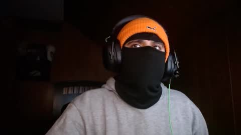 Snapshot of maskedman231 chatting on September 2025 10:37:01 AM MaskedMan online show from September 2025 10:37:01 AM