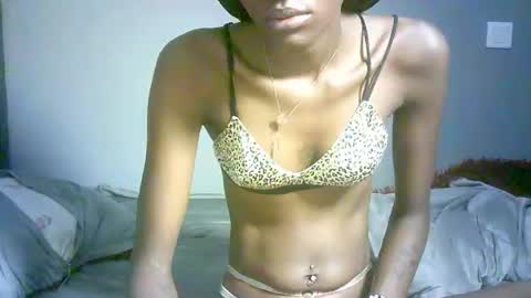 maskgang001 online show from February 2026 02:06:02 AM