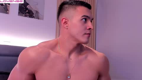 Mason Bennet online show from September 2025 03:07:02 AM