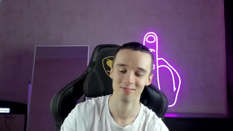 Snapshot of mason_warhol chatting on January 2025 04:55:01 AM Mason online show from January 2025 04:55:01 AM