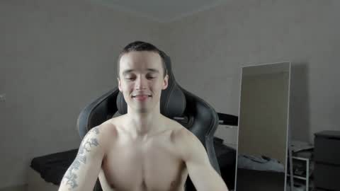 Snapshot of mason_warhol chatting on January 2025 06:48:01 PM Mason online show from January 2025 06:48:01 PM