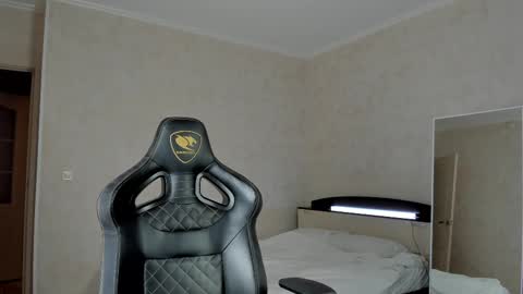 Snapshot of mason_warhol chatting on February 2025 09:47:02 PM Mason online show from February 2025 09:47:02 PM