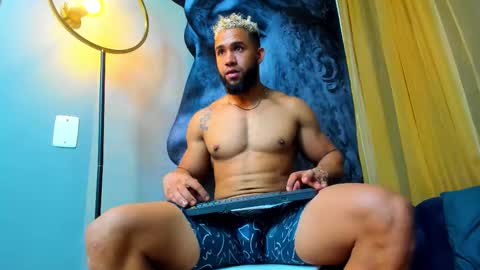 massimo_cruz online show from October 2025 11:38:02 PM