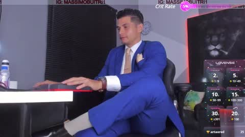 I am Massimo online show from February 2025 12:43:02 AM