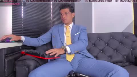 Snapshot of massimo_g chatting on July 2026 12:44:01 PM I am Massimo online show from July 2026 12:44:01 PM
