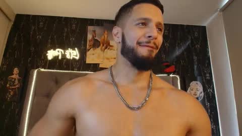 massimo_greco2 online show from September 2025 09:38:01 PM