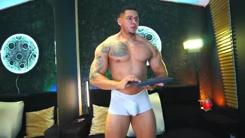 Snapshot of massimowalton2 chatting on March 2025 12:53:02 PM massimowalton2 online show from March 2025 12:53:02 PM