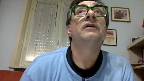 Snapshot of massimoxsempre chatting on December 2024 02:19:02 PM massimoxsempre online show from December 2024 02:19:02 PM