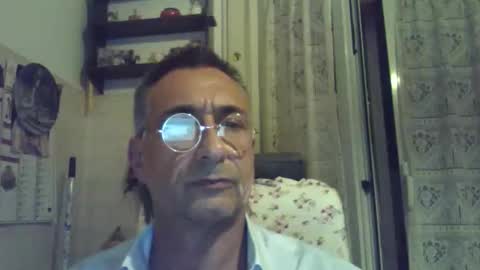 Snapshot of massimoxsempre chatting on October 2025 07:03:02 PM massimoxsempre online show from October 2025 07:03:02 PM