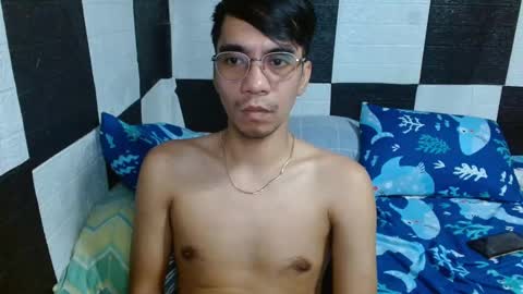 Snapshot of massive_boner02 chatting on December 2024 07:05:01 AM massive_boner02 online show from December 2024 07:05:01 AM