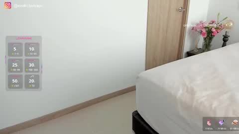 Snapshot of massivecockfuckbunny chatting on September 2025 02:06:02 PM Eve   Independent model online show from September 2025 02:06:02 PM