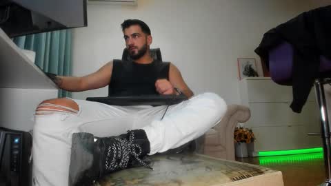 Matthew online show from September 2025 04:14:02 AM