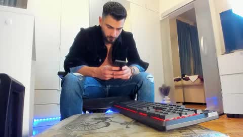 Matthew online show from October 2025 10:12:01 PM