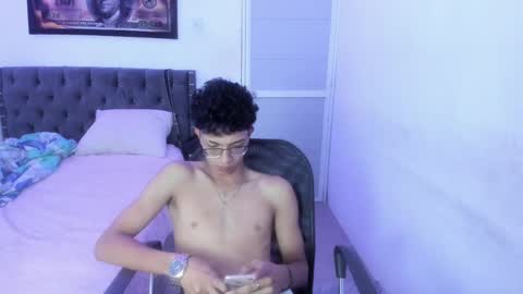 master_boy28 online show from February 2025 06:58:02 AM