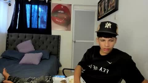 master_boy28 online show from April 2026 05:36:01 PM