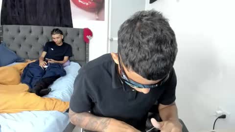 master_boy28 online show from April 2026 05:58:01 AM