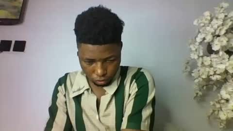 Master Kael online show from December 2025 10:37:02 PM