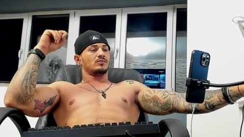 Snapshot of masterchris12 chatting on December 2024 09:08:02 PM masterchris12 online show from December 2024 09:08:02 PM