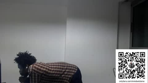 Snapshot of masterdomfuck chatting on April 2026 01:42:02 AM Masterdomfuck online show from April 2026 01:42:02 AM