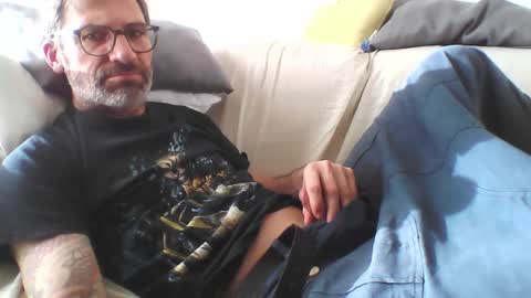 Snapshot of masterp17 chatting on December 2024 02:22:01 PM Master P online show from December 2024 02:22:01 PM