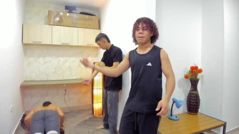 Team Cris Darwin- Fernando- Stiven- David online show from January 2025 11:32:02 AM