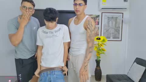 Team Cris Darwin- Fernando- Stiven- David online show from May 2026 11:28:02 AM