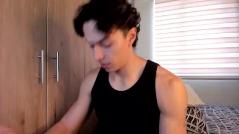 mastrangelo_x online show from November 2025 08:41:01 PM