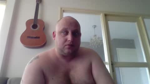 Snapshot of mastrubeertje1988 chatting on December 2025 12:33:02 PM mastrubeertje1988 online show from December 2025 12:33:02 PM