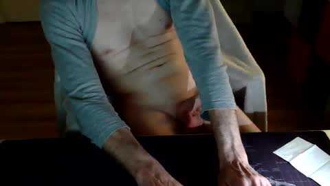 Snapshot of masturbatemindbreaker chatting on March 2025 09:57:01 PM MasturbateMindbreaker online show from March 2025 09:57:01 PM