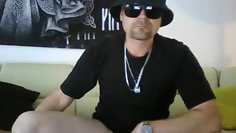 Snapshot of matcelpb1987 chatting on September 2025 08:16:02 AM Marcel online show from September 2025 08:16:02 AM