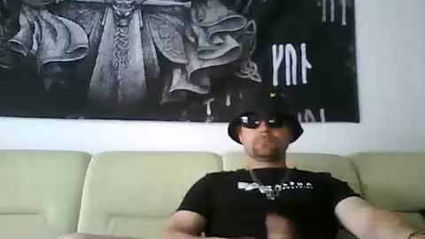 Snapshot of matcelpb1987 chatting on October 2025 08:57:02 AM Marcel online show from October 2025 08:57:02 AM