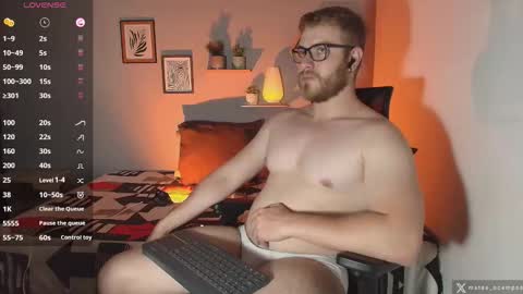 Mateo Ocampo online show from October 2025 09:02:01 PM