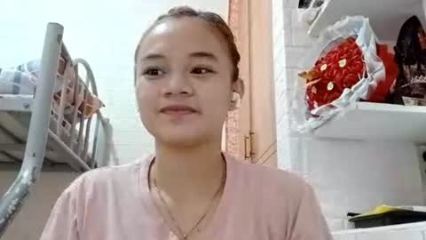 Snapshot of mathakirvin chatting on July 2026 05:43:02 AM Noelle online show from July 2026 05:43:02 AM